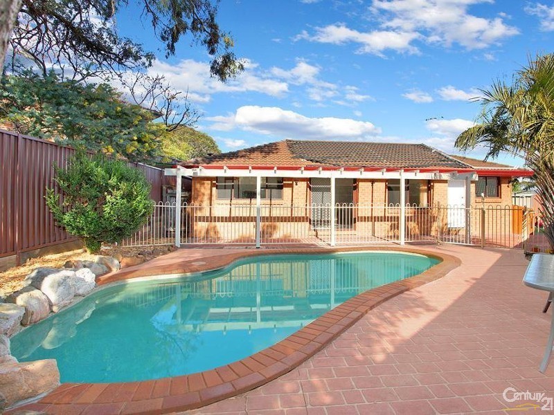 35 Camilleri Ave, Quakers Hill NSW 2763