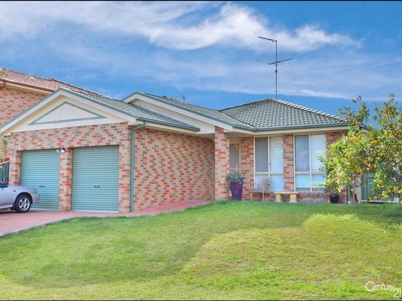 13 Penza Pl, Quakers Hill NSW 2763
