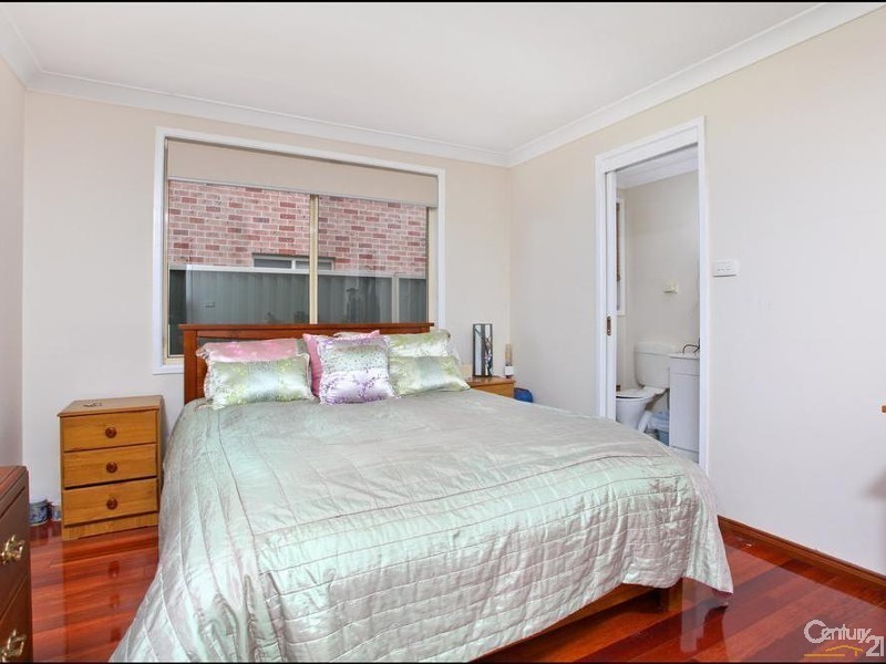 13 Penza Pl, Quakers Hill NSW 2763