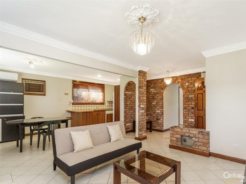 4 Hobart St, Riverstone NSW 2765