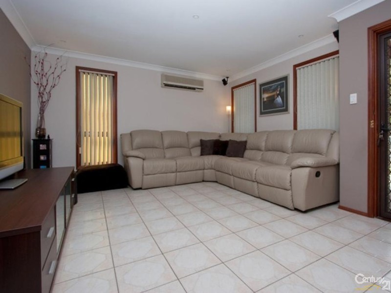 22 Hobart St, Riverstone NSW 2765