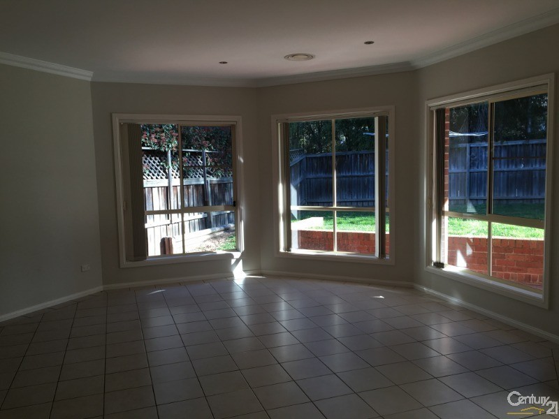 20 Carmelita Cct, Rouse Hill NSW 2155