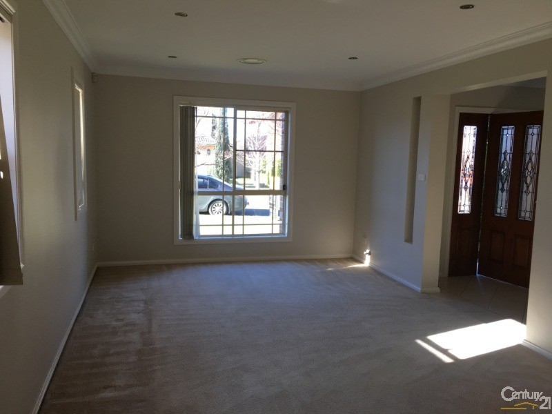 20 Carmelita Cct, Rouse Hill NSW 2155