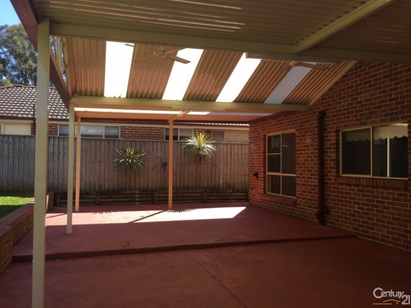 20 Carmelita Cct, Rouse Hill NSW 2155