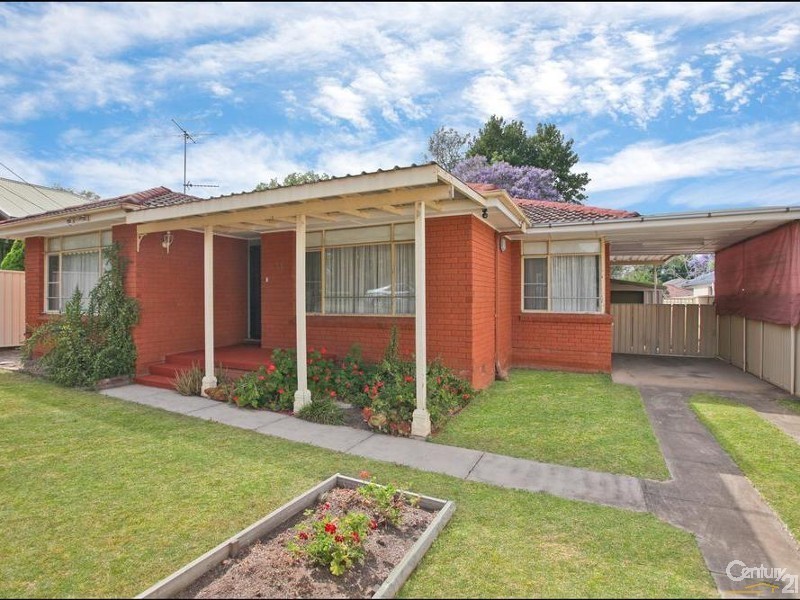 31 Robinson St, Riverstone NSW 2765