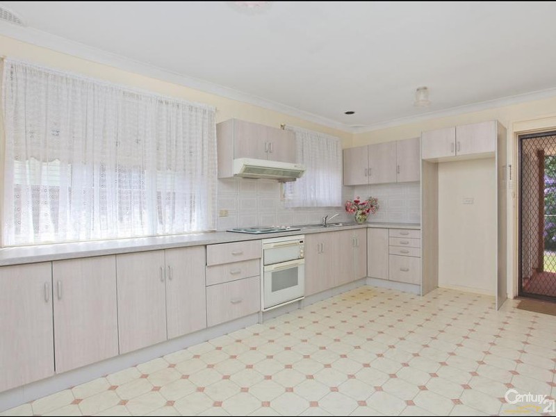 31 Robinson St, Riverstone NSW 2765