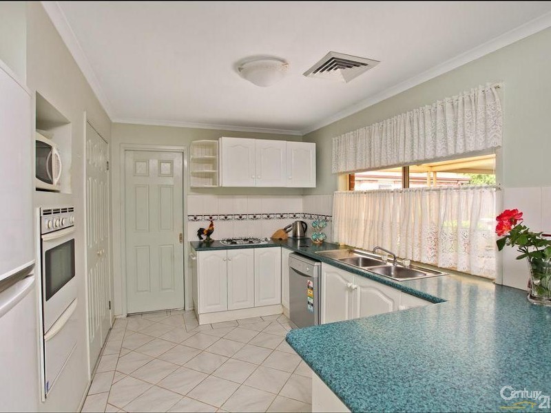 16 Wyangala Cct, Woodcroft NSW 2767