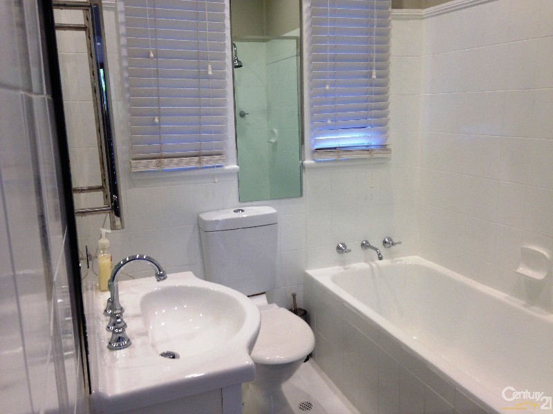 53 Castlereagh St, Riverstone NSW 2765