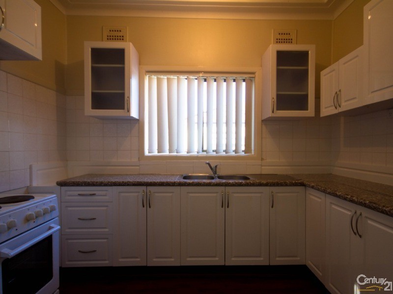 9 Gladstone Pde, Riverstone NSW 2765