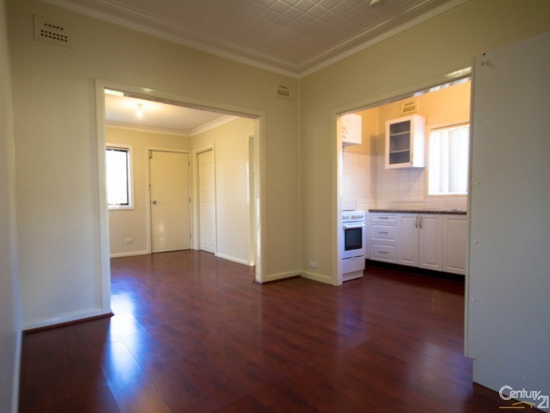 9 Gladstone Pde, Riverstone NSW 2765