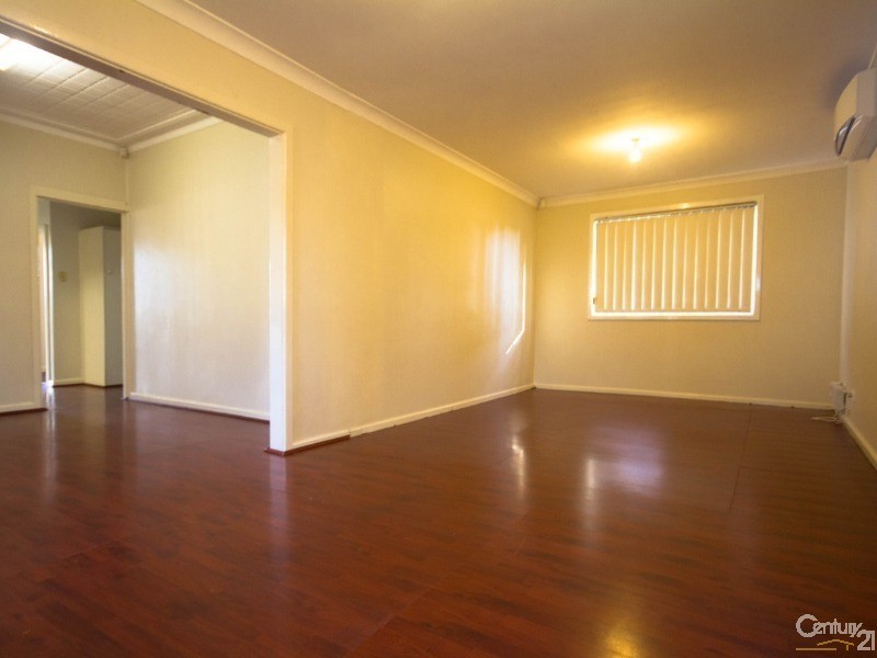 9 Gladstone Pde, Riverstone NSW 2765