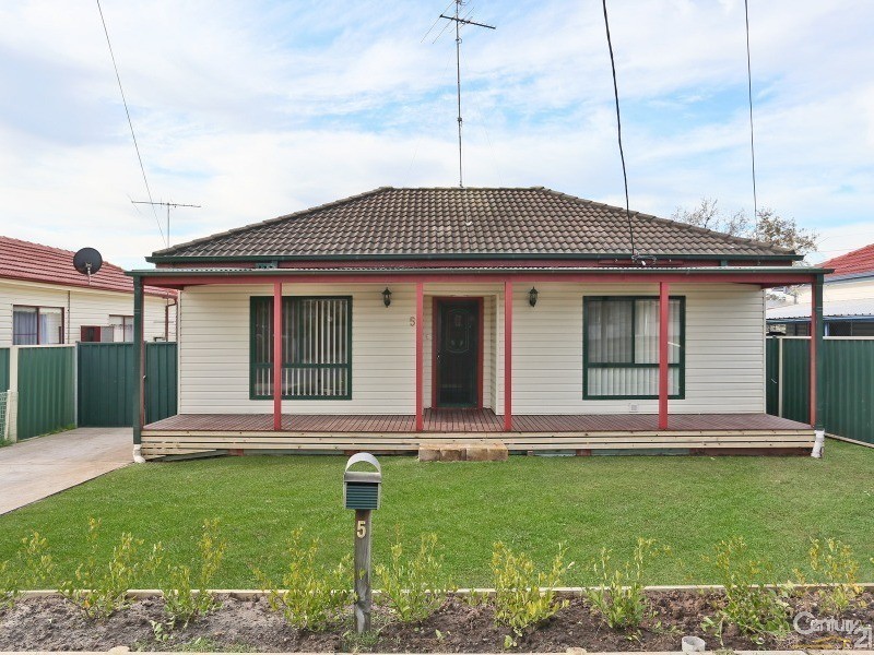 5 Daraya Road, Marayong NSW 2148