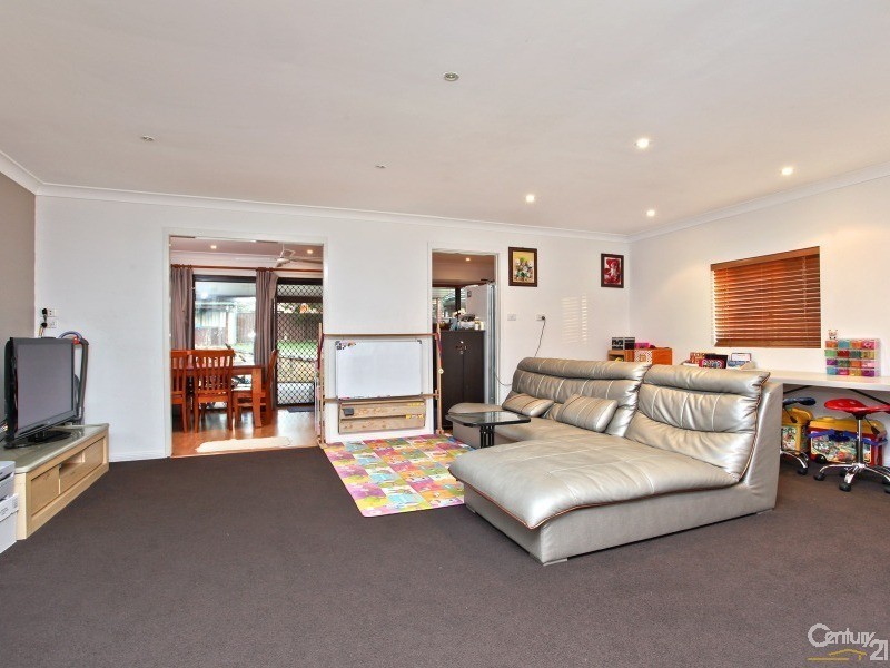 26 Gladstone Parade, Riverstone NSW 2765