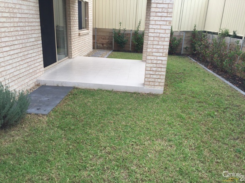 42 Woods St, Riverstone NSW 2765