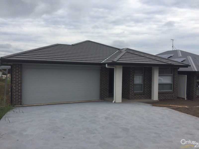 18 Andrew Street, Riverstone NSW 2765