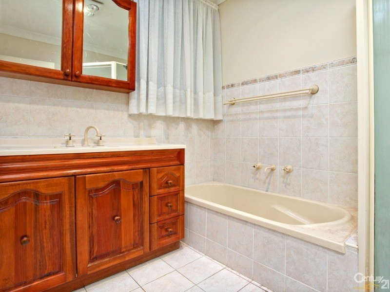 166 Piccadilly St, Riverstone NSW 2765