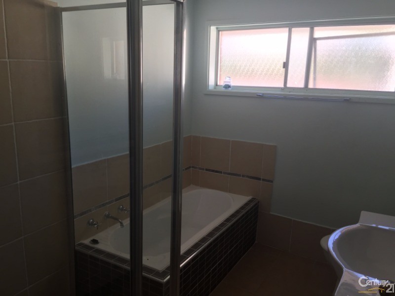 1 Crown Street, Riverstone NSW 2765