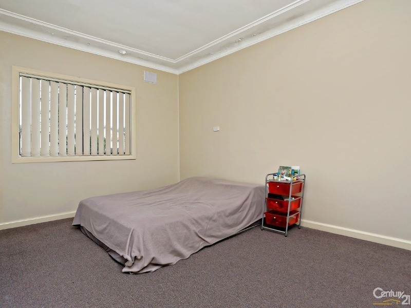 9 Gladstone Pde, Riverstone NSW 2765