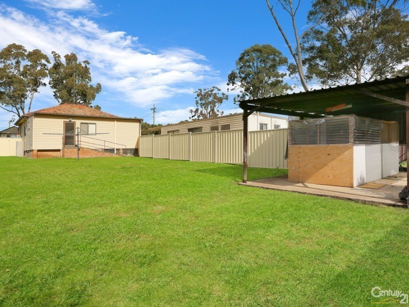 9 Gladstone Pde, Riverstone NSW 2765