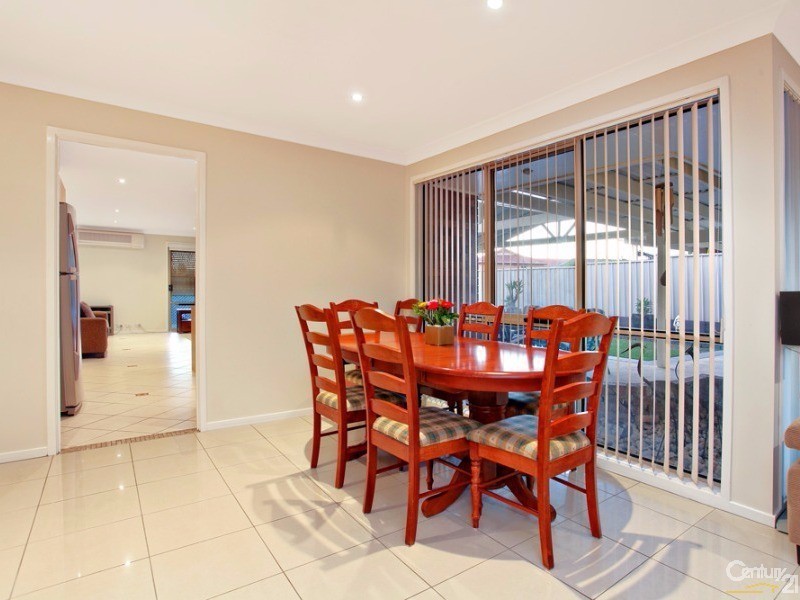 50 Calandra Ave, Quakers Hill NSW 2763