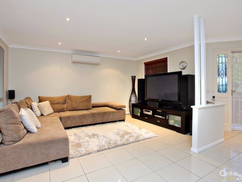 50 Calandra Ave, Quakers Hill NSW 2763