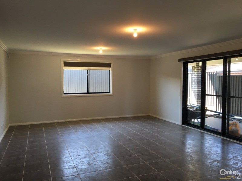 3 Piccadilly St, Riverstone NSW 2765