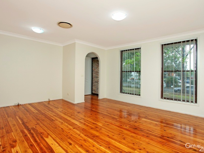 9 Alford St, Quakers Hill NSW 2763