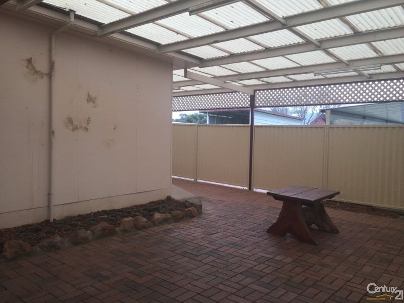 1 Brisbane Rd, Riverstone NSW 2765