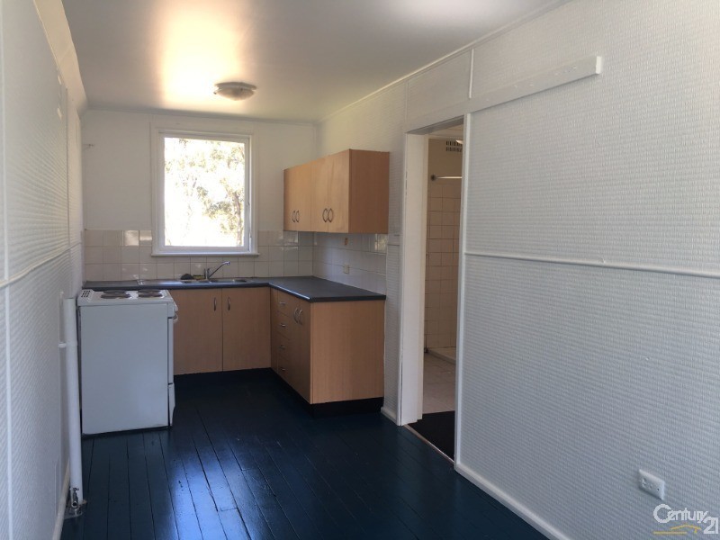 8 Clarke St, Riverstone NSW 2765