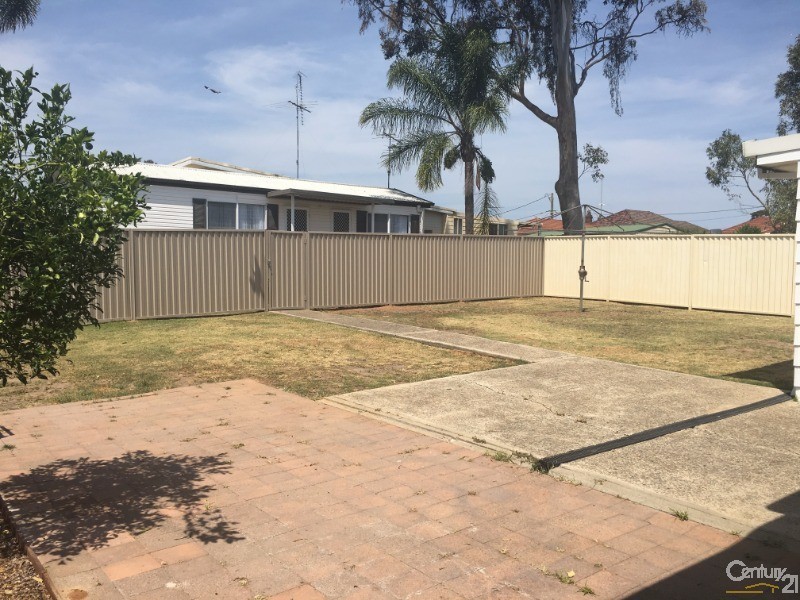 76 Railway Tce, Riverstone NSW 2765