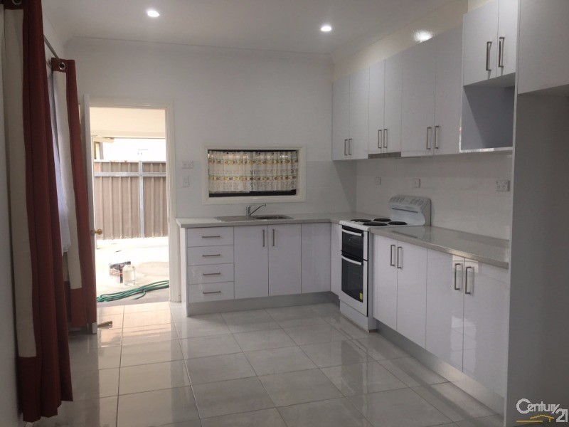 17b Crown St, Riverstone NSW 2765