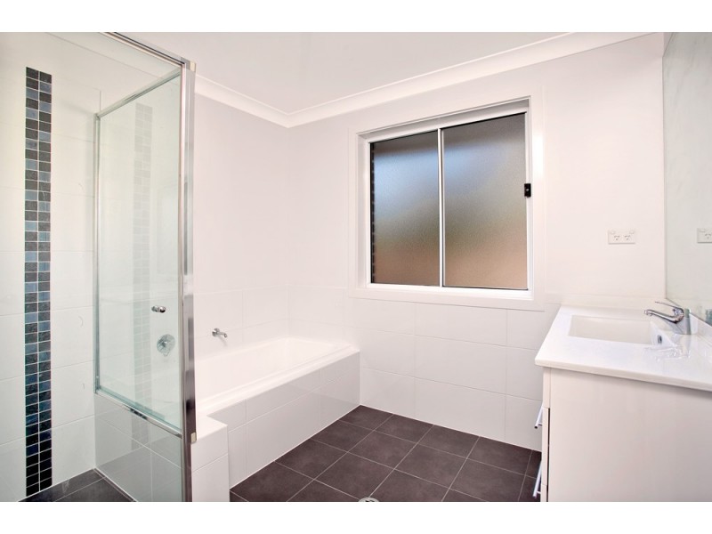 42 Woods St, Riverstone NSW 2765