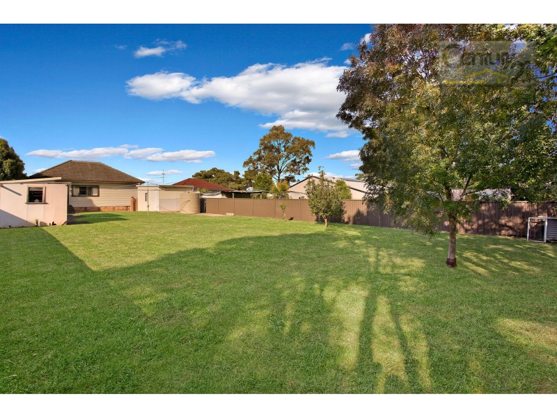 4 Woods Street, Riverstone NSW 2765