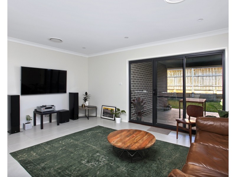 5 Reuben St, Riverstone NSW 2765