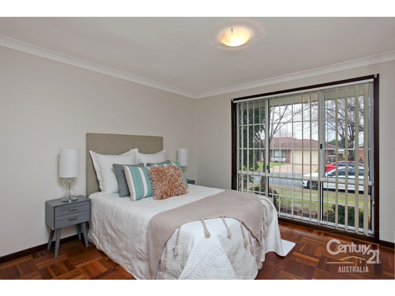 12 Toomey Cres, Quakers Hill NSW 2763