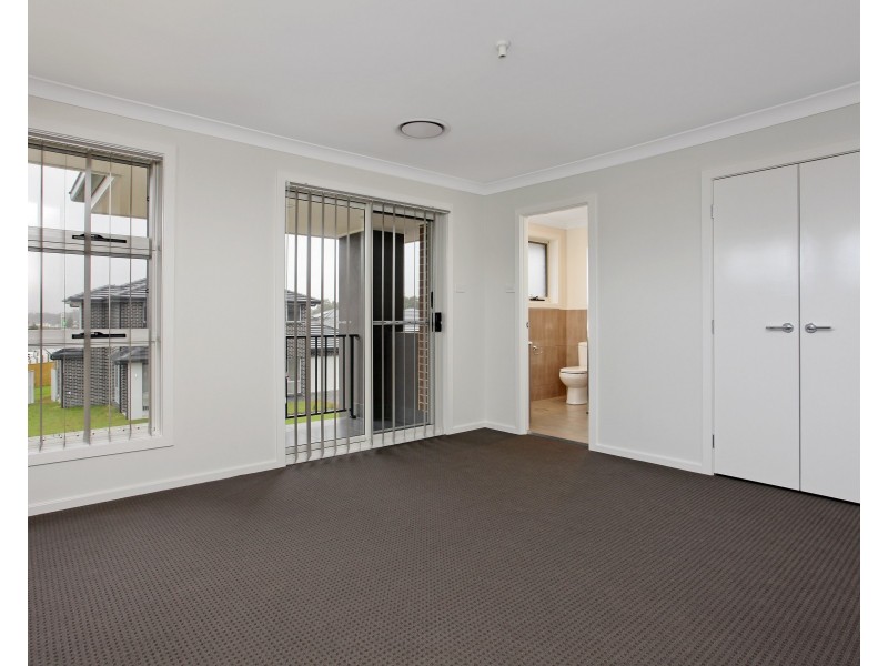 19 Coombell Ave, Colebee NSW 2761