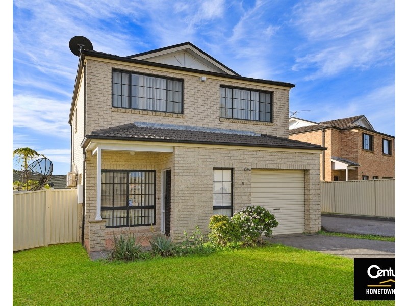 9 Pine Rd, Casula NSW 2170
