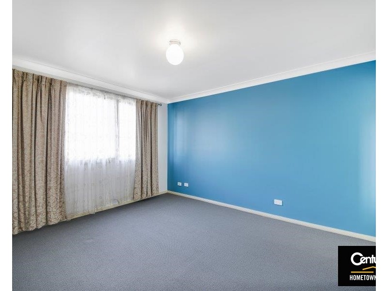 9 Pine Rd, Casula NSW 2170