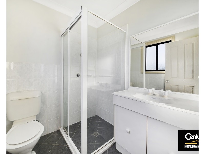 9 Pine Rd, Casula NSW 2170