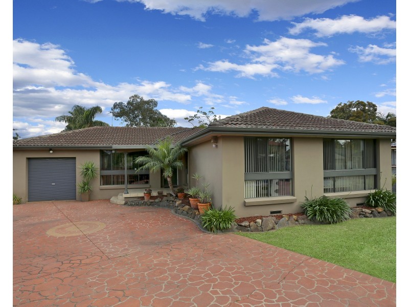 7 Taro Pl, Quakers Hill NSW 2763