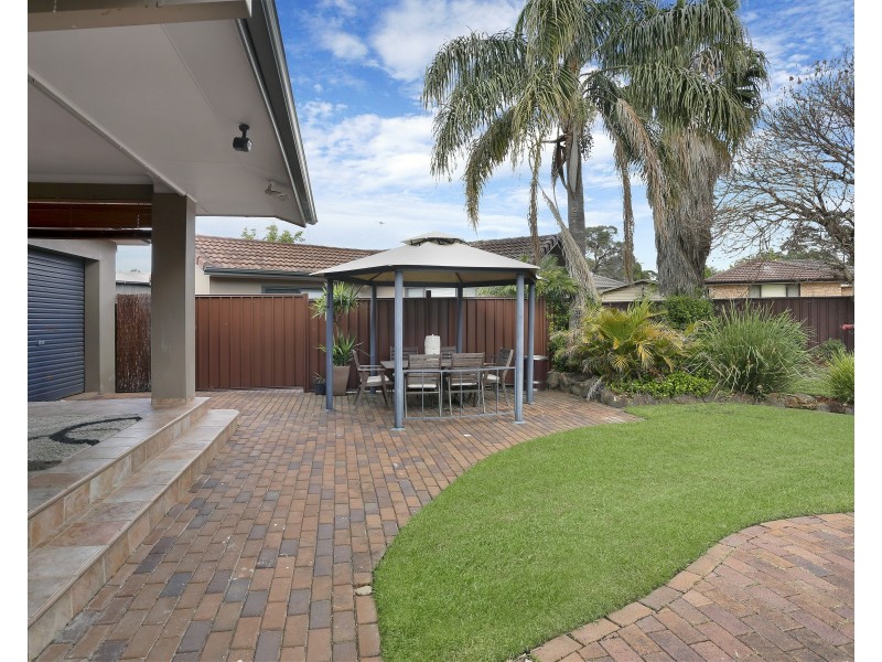7 Taro Pl, Quakers Hill NSW 2763