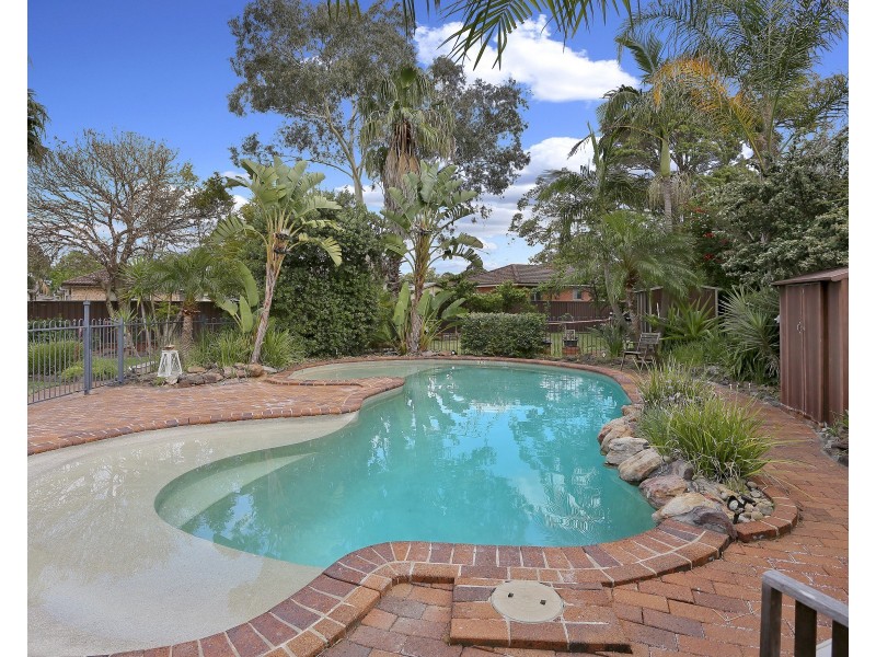 7 Taro Pl, Quakers Hill NSW 2763