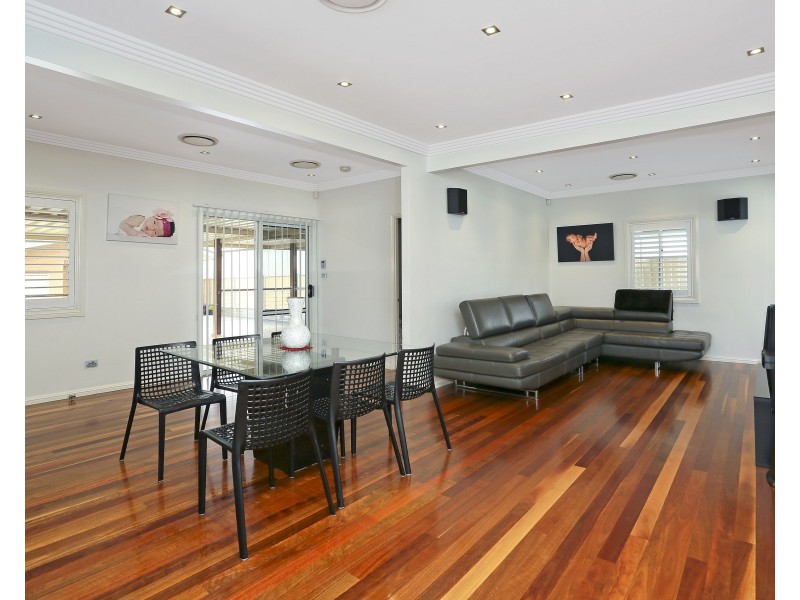 19 Dingle Street, Riverstone NSW 2765