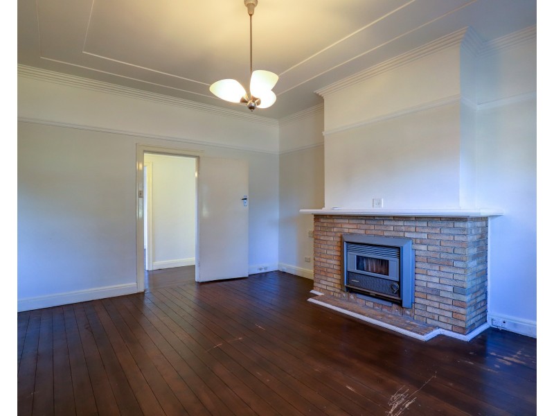 4 Hawkesbury Valley Way, Windsor NSW 2756