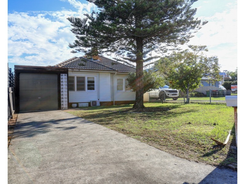 4 Hawkesbury Valley Way, Windsor NSW 2756