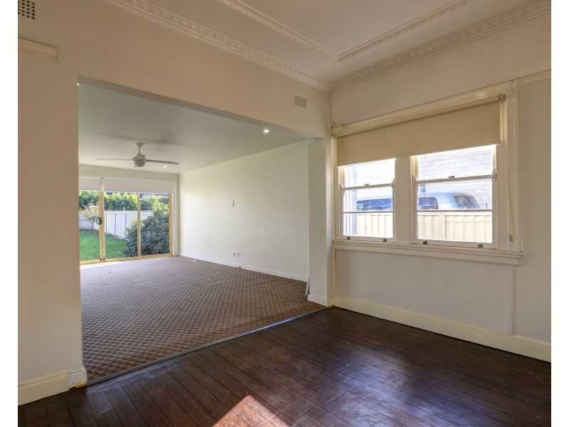 4 Hawkesbury Valley Way, Windsor NSW 2756