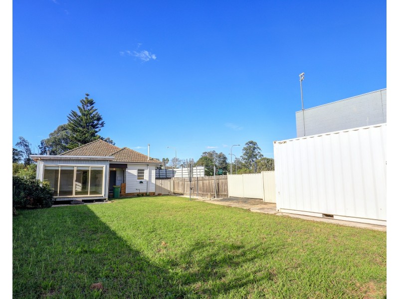 4 Hawkesbury Valley Way, Windsor NSW 2756