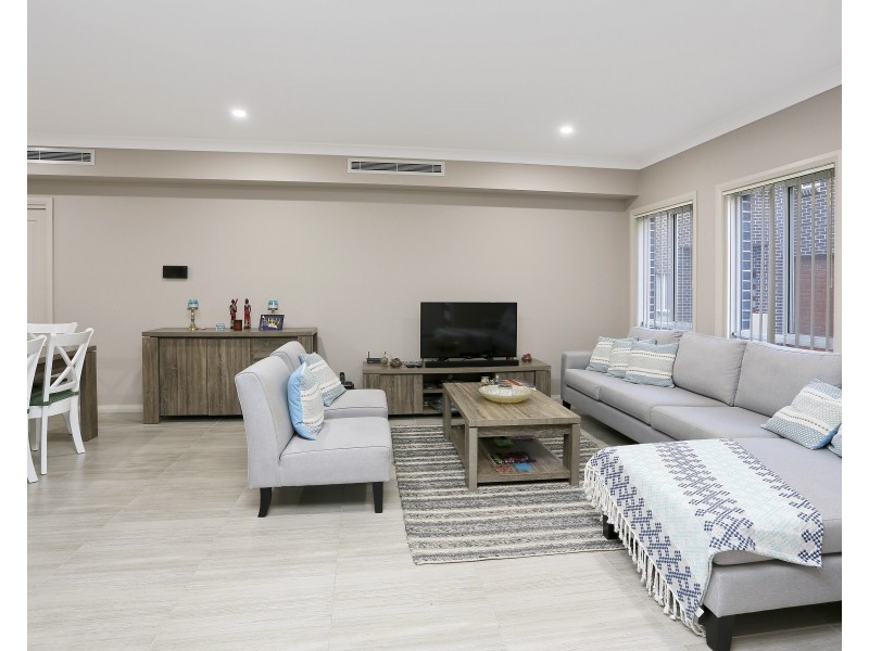 8/33 St Albans Rd, Schofields NSW 2762