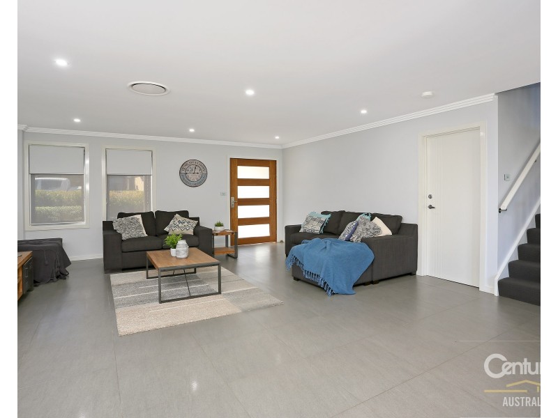 206 Piccadilly St, Riverstone NSW 2765