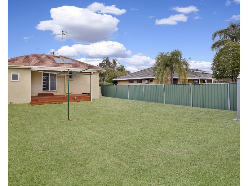 89 Regent St, Riverstone NSW 2765